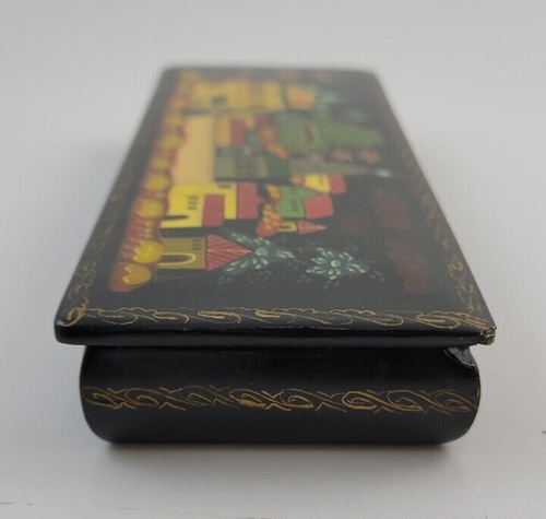 Russian Palekh Lacquer Hand Painted Trinket Box Signed by Artist - Picture 4 of 21