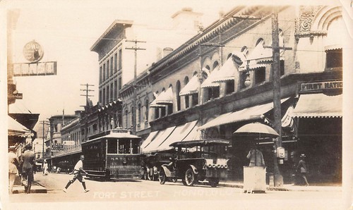 Vintage Fort Street Honolulu Hawaii Streetcar Tram Bank Original Photo 1920's - Picture 1 of 2