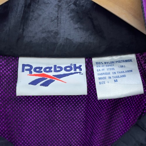 Vintage Reebok Woman’s Windbreaker Light Jacket Size Medium Pink Embroidered - Picture 3 of 4