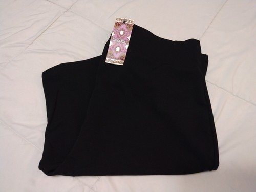 BooHoo Brand, Shorts, Black, stretchy size 12, Brand New - Picture 2 of 6