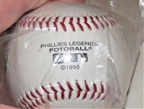 Souvenir Mike Schmidt Ball, Auto Signature, Signature not Authenticated , MA#497 - Picture 3 of 5