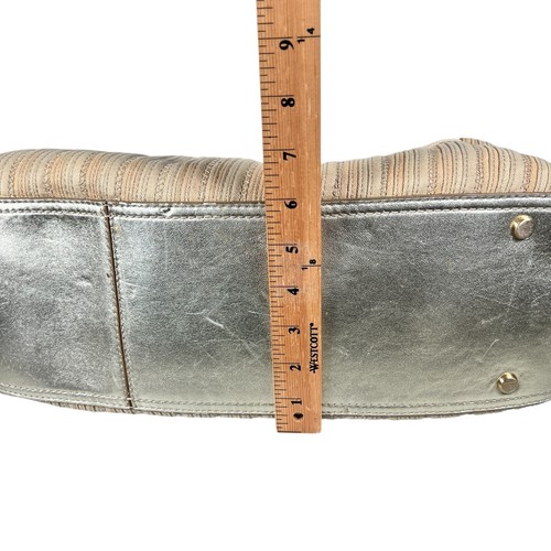 Bolso de Mano Cole Haan Mujer Genevieve Asas Tejido Lona Dorado Triángulo - Imagen 15 de 17
