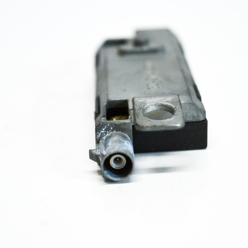 Amplificador Antena AUDI A3 8P1 8P0035225B 2.0 Gasolina 110kw 2004 2842886 - Imagen 4 de 5