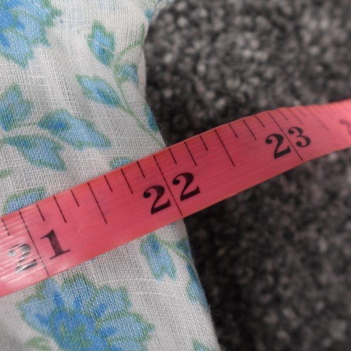 Boden 100% Linen Shirt Size Medium Mens Blue Floral Summer Light Button Up - Picture 13 of 18