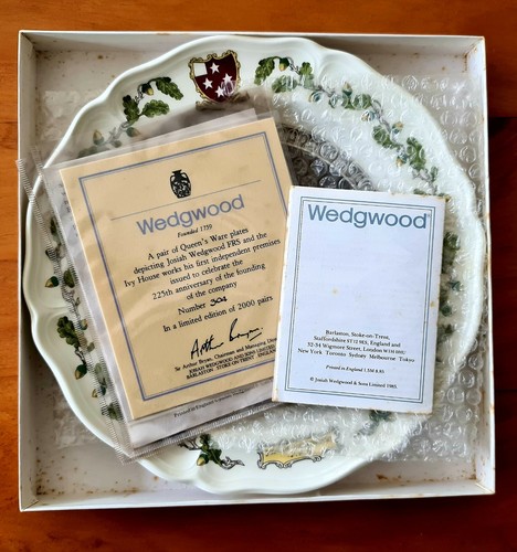 WEDGWOOD 225TH ANNIVERSARY COLLECTION PLATE SET 1759-1984 - Picture 7 of 12
