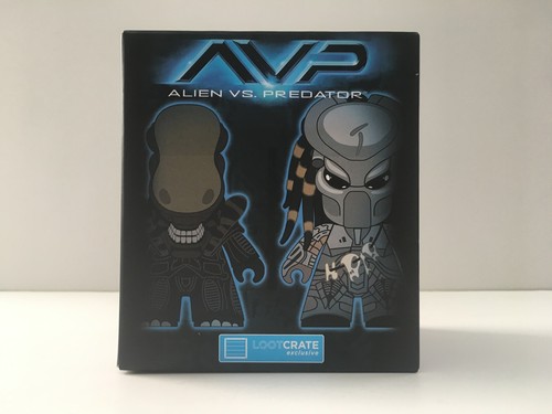 Titans Vinyl Figures AVP Alien VS. Predator 4" Mystery Glow In The Dark Vinyl
