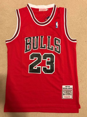 chicago bulls jersey 23
