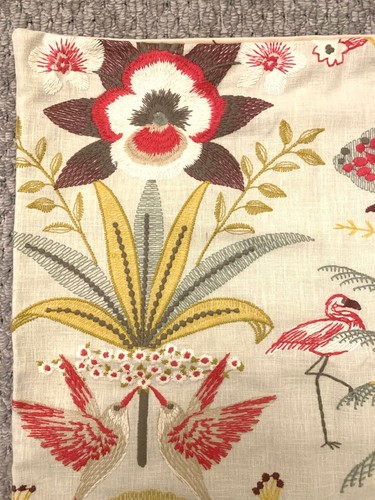 NEW: Embroidered Cushion Cover 45x45cm Pink Flamingos (Cotton & Velvet) - Picture 2 of 8