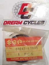 NOS GENUINE SUZUKI GT750 GEARBOX COUNTERSHAFT PLUG 09242-47001 NEW OEM FACTORY