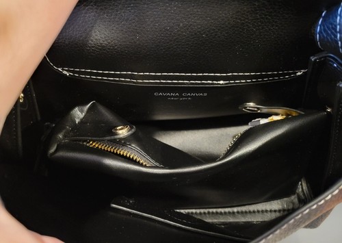 Cavana Canvas New York Black Leather Handbag W Cosmetic Pouch - Foto 3 di 12