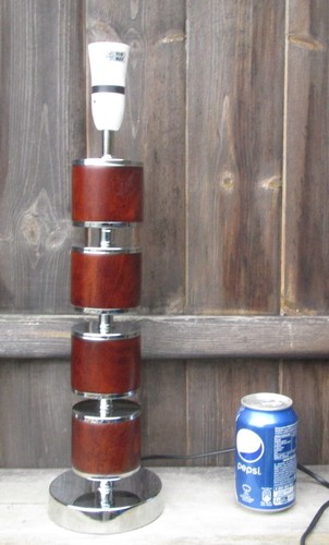 Hoher moderner Teak & poliertes Chrom 3 Fassungen Touch Lampenfuß Kipfold