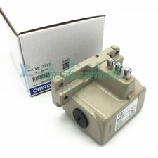 New in box Omron limit switch VB-3221 2A 250VAC VB3221
