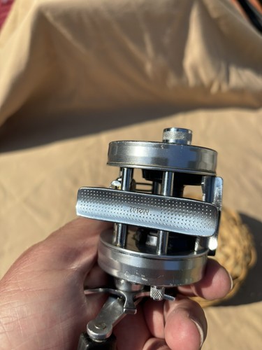ABU Ambassadeur 2500C High Speed Baitcast Multiplying Fishing Reel Sweden Great - Picture 17 of 18