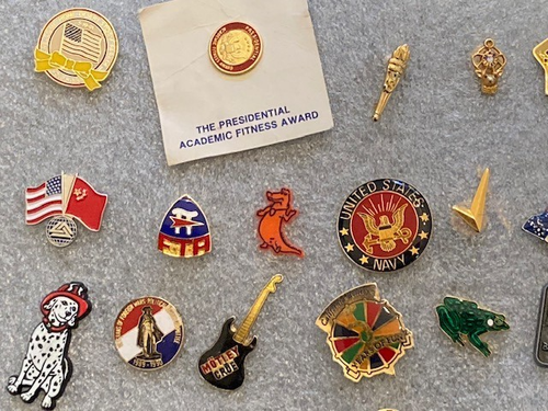 Large Mixed Lot Of 98 Collectible Pins Disney Simpsons Music Sports and States - Picture 2 of 12