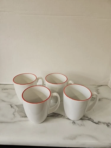 SET OF 4 Corelle Classic Cafe Red 12 oz Coffee Mugs. Red Rim on White 
