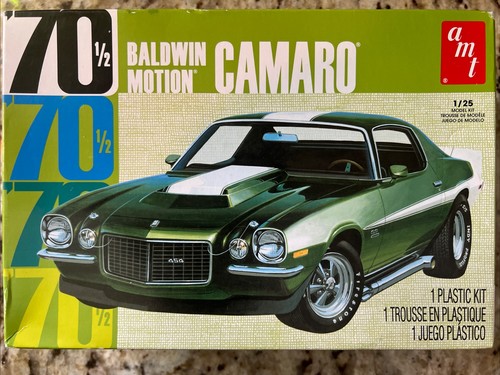 AMT Baldwin Motion 1970 1/2 Chevy Camaro Model Kit Open Box
