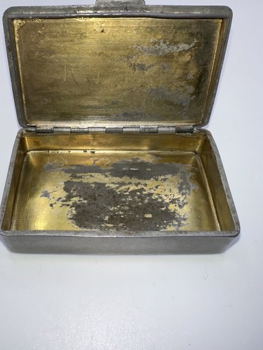 Antique Pewter Snuffbox Snuff Box Raised Floral Jardinière w/ Flowers Lid Design - Picture 6 of 6