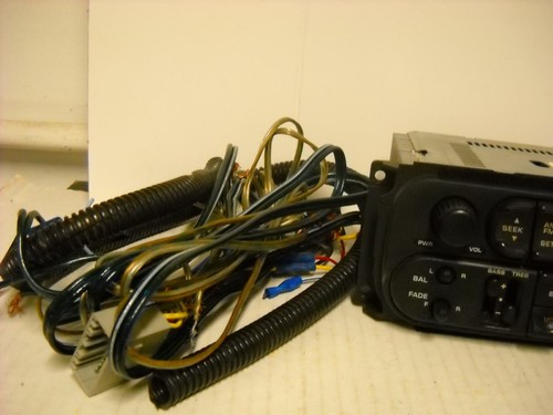Chrysler Dodge Jeep Cassette Radio P56038931AB OEM 1998-2003 - Bild 2 von 8