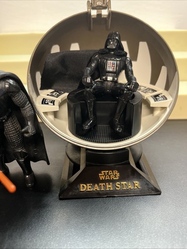 1998 Hasbro Death Star Meditation Chamber W/ Darth Vader Figure Base Globe C5 - Picture 3 of 6
