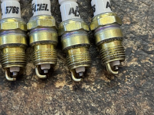 ACCEL Header Copper Core Spark Plugs Sbc V8 8pk 576s  (0576S-4) X 2 - Picture 10 of 12