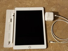 Apple iPad 6th Gen. 128GB, Wi-Fi, 9.7" - Gold /w Apple Pencil