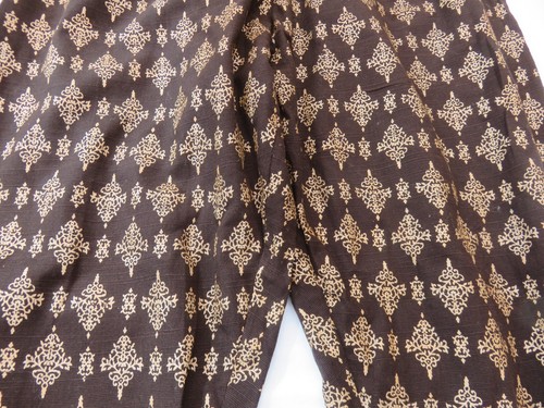 PANTALONE VERSATILE DA VIAGGIO ELASTICIZZATO FANTASIA DAMASCATO MARRONE E ORO ROSA UK 8 - Foto 10 di 13