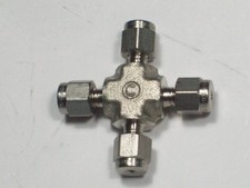 1- Swagelok Stainless Steel Union Cross Fitting, 1/16" OD Tube, SS-100-4