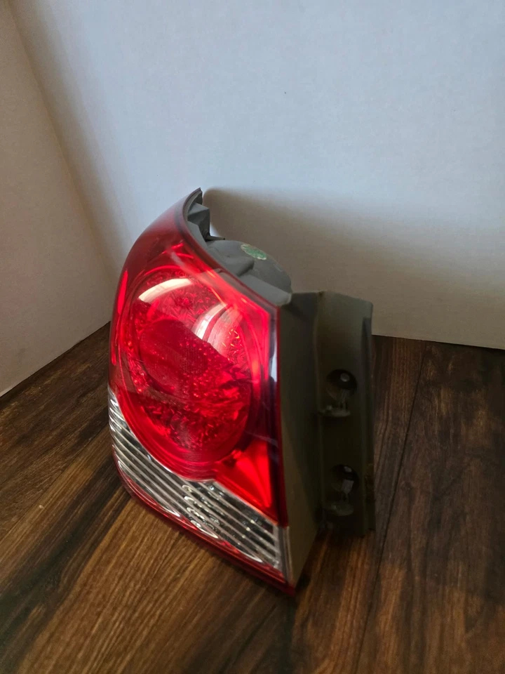 Luz trasera lateral izquierda/conductor Chevrolet Cruze 2011-2016 OEM Foto 3 de 4