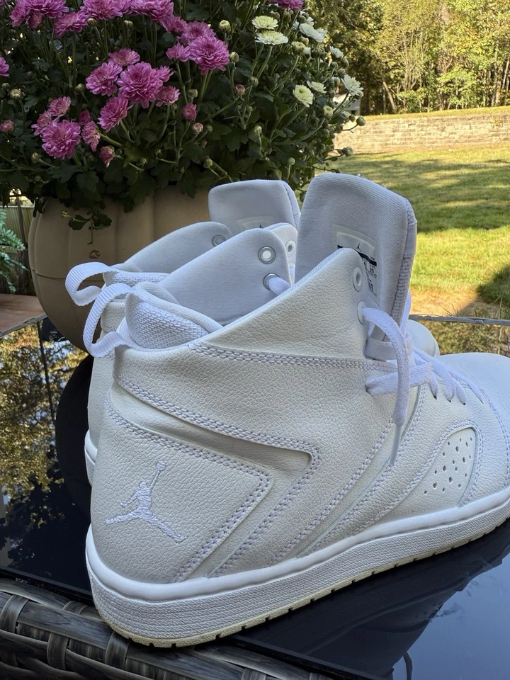 Jordan Flight Legend Triple White Talla de hombre 11 Foto 4 de 4