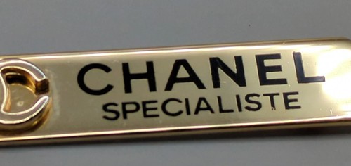 RARE Vintage Chanel Specialiste Specialist Pin RARE - Picture 4 of 6