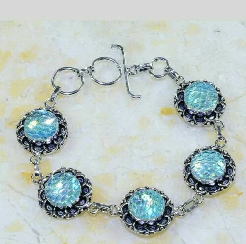 Collane e ciondoli antichi in pietra principale topazio