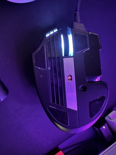 Corsair SCIMITAR pro Optical MOBA/MMO Gaming Mouse — Yellow - Picture 3 of 4