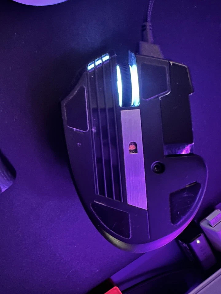 Mouse óptico para juegos Corsair SCIMITAR pro MOBA/MMO — amarillo Foto 3 de 4