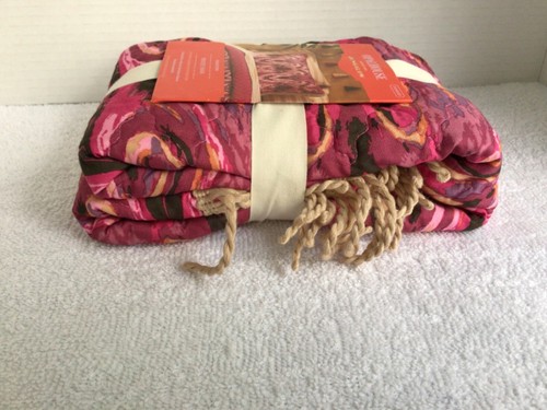 Opalhouse Jungalow Standard Pillow Sham With Fringe The End Pages Print - Picture 7 of 8