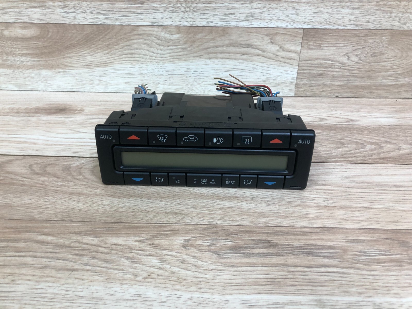 MERCEDES BENZ OEM W210 E320 E430 E55 FRONT AC CLIMATE CONTROL SWITCH 1998-2002