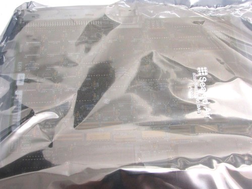 GE FANUC IC697BEM713F BUS TRANSMITTER MODULE, SERIES 90-70 - Picture 2 of 3