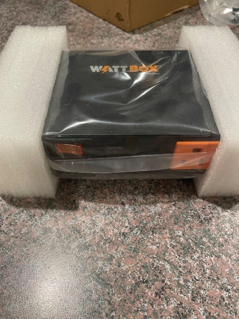 WattBox wb-200-2 Condizionatore di potenza 2 prese 2160 joule di filtrazione EMI/RFI. WattBox wb-200-2 Condizionatore di potenza 2 prese 2160 joule di filtrazione EMI/RFI.