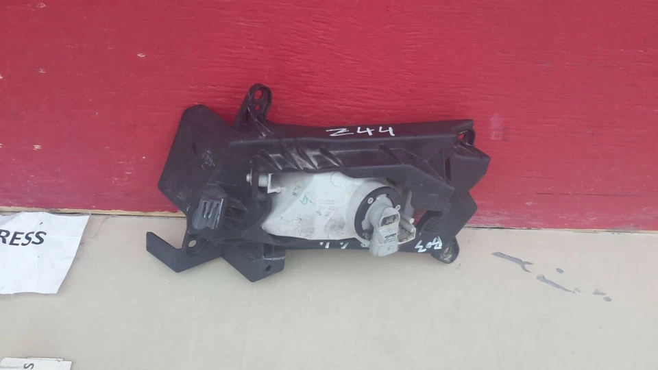 Luz de estacionamiento en esquina para 3 pasajeros Mazda 2010-2011 conducción antiniebla sin turbo OEM Foto 4 de 4