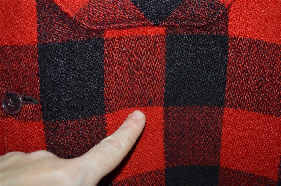 vintage 40s WOOL BLACK RED CHECKERED BUFFALO PLAID HUNT SPORT JAC SHIRT JACKET L - Image 3 of 4