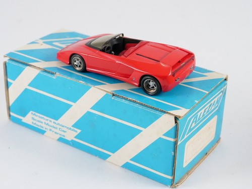 Chestnut Models Ferrari MYTHOS 1/43 resin in box - Picture 4 of 11