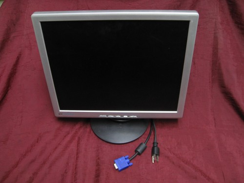 IPAD Proview 17" 700p PL716s VGA Monitor - Tested Working Fine - Picture 2 of 6