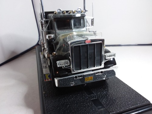 REVELL 1/24 CAMION PETERBILT 359 GRIS MARBRE TRES BON ETAT STRAPPEE BOITE #2 B10 - Imagen 4 de 13