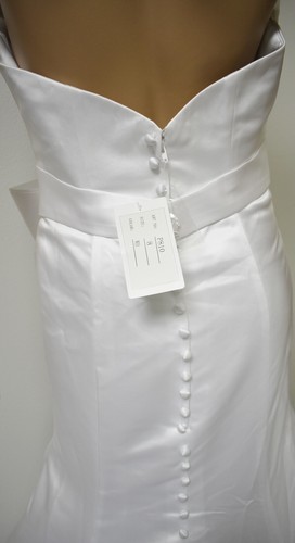 Exclusive Edition by Allure Bridal Mermaid Halter White Satin Bridal Gown Sz 12 - Picture 6 of 7