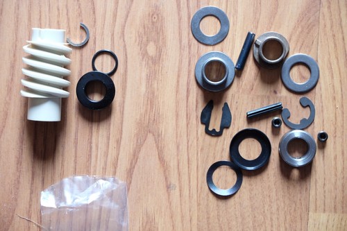 41A2817 065712 Garage Opener Worm Drive Gear kit Chamberlain - Picture 1 of 3