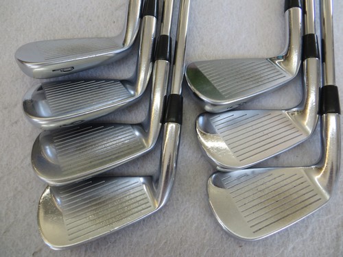 BONITO JUEGO DE HIERRO TITLEIST 712 AP2 4-PW DYNAMIC GOLD S300 ACERO RÍGIDO PARA HOMBRE DIESTRO - Imagen 4 de 9