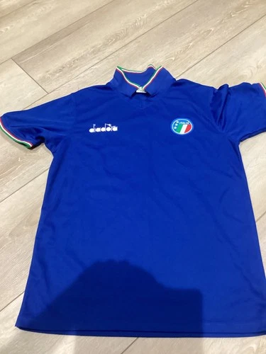 Replica Italy 1990 Mens Football Shirt Roberto Baggio Numbering