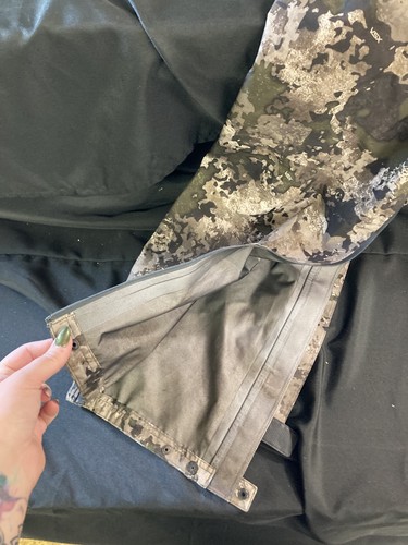 Cabela's Instinct Gore-Tex Camo Pants, Size 34 - Picture 8 of 8