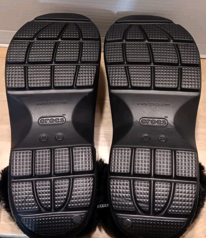 Crocs STOMP Lined Clog Black Fur 208546-001 M12 New image 10