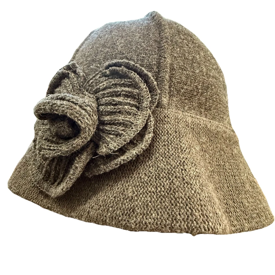 Sombrero Cloche de Lana Liz Claiborne Marrón Apliques de Flores Dark Academia Cottagecore Foto 2 de 4