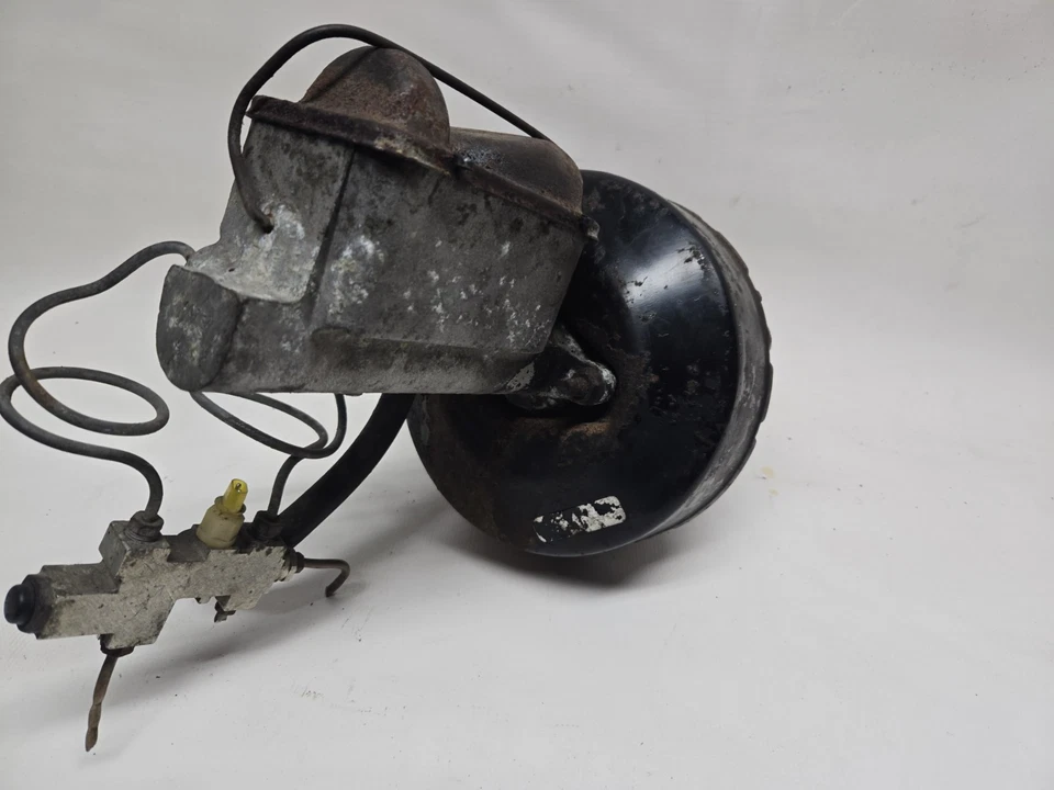 Conjunto de cilindro maestro de refuerzo de freno Jeep Wrangler YJ 91-95 OEM Foto 3 de 4